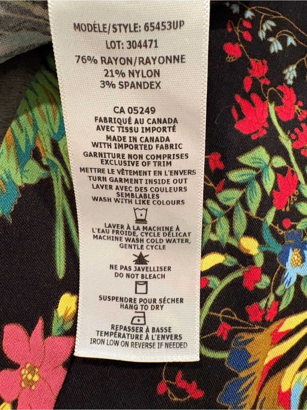 Up! Floral Print Cropped Pants - Black Multi - Picture 5 of 7